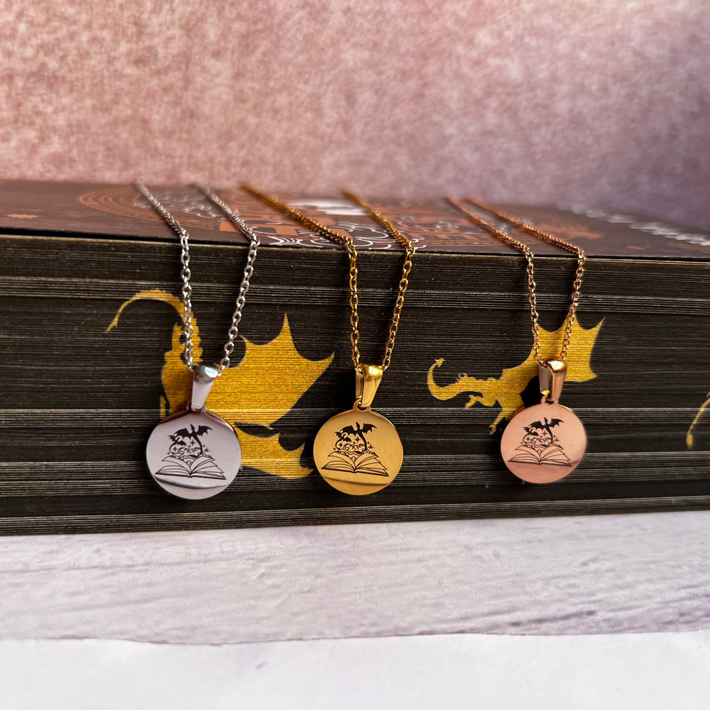 Collar Alas de Sangre Libro