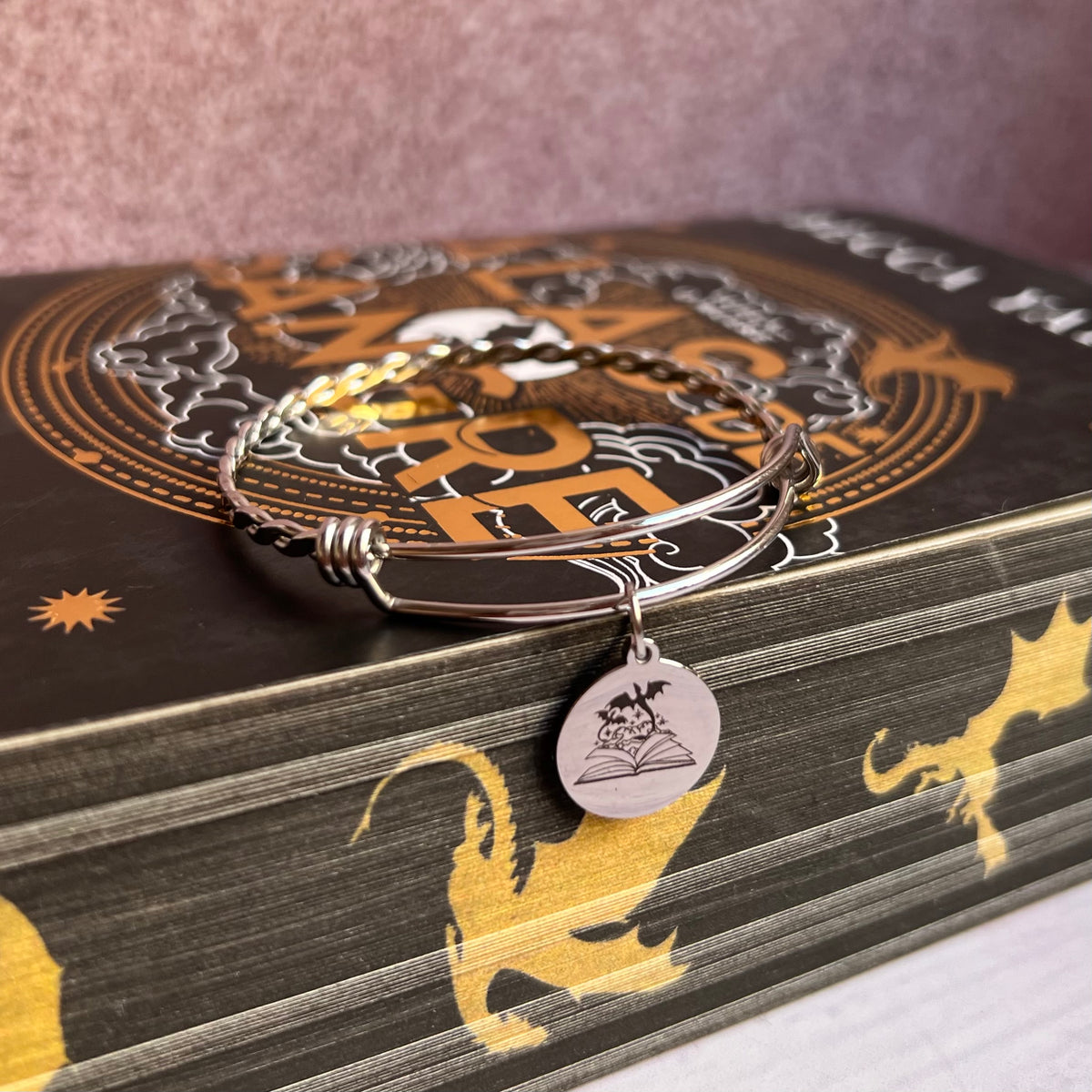 Brazalete Alas de Sangre Libro