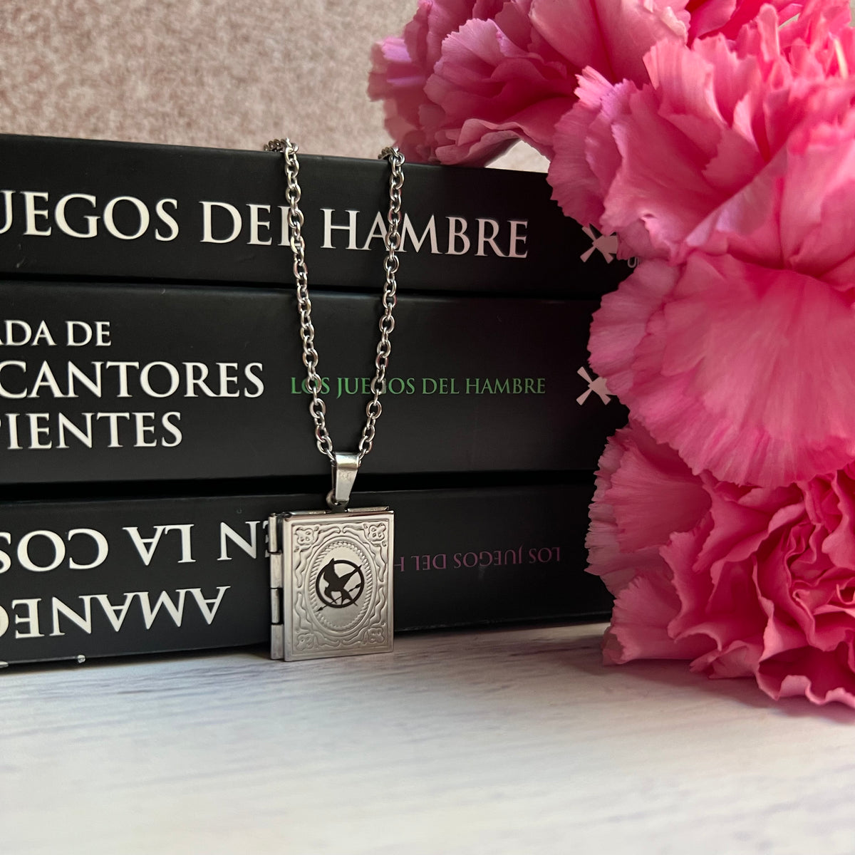 Collar relicario Sinsajo & Los juegos del hambre
