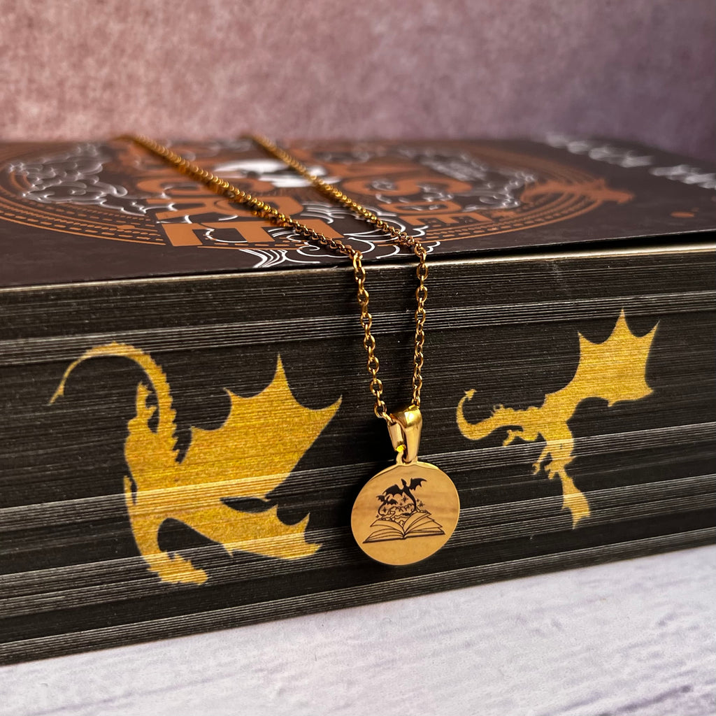 Collar Alas de Sangre Libro